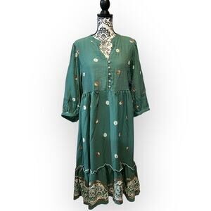 Fig and Flower Green Midi Dress with Floral Accents